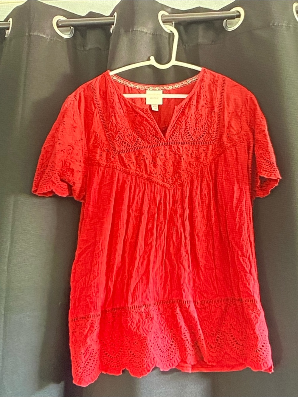 Knox Rose Red Eyelet Lace V-Neck Short Sleeve Blouse